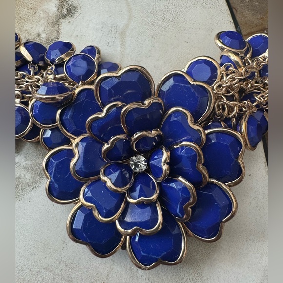 Natasha Statement Necklace - Royal Blue/Gold Flower - 3 strands.  NWT - Picture 3 of 6